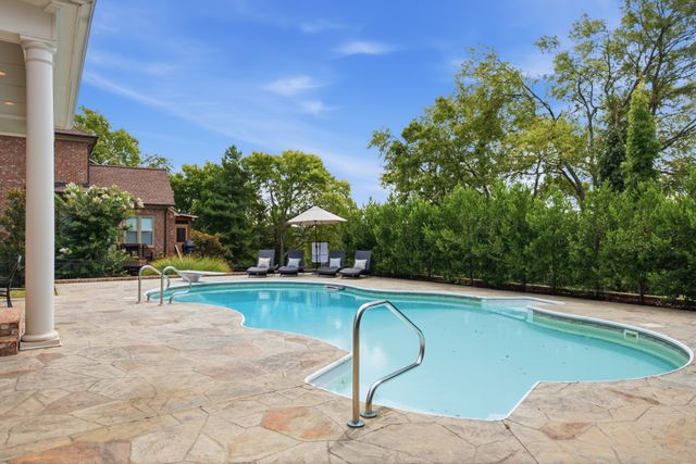 625 Calverton Ln, Brentwood, TN 37027