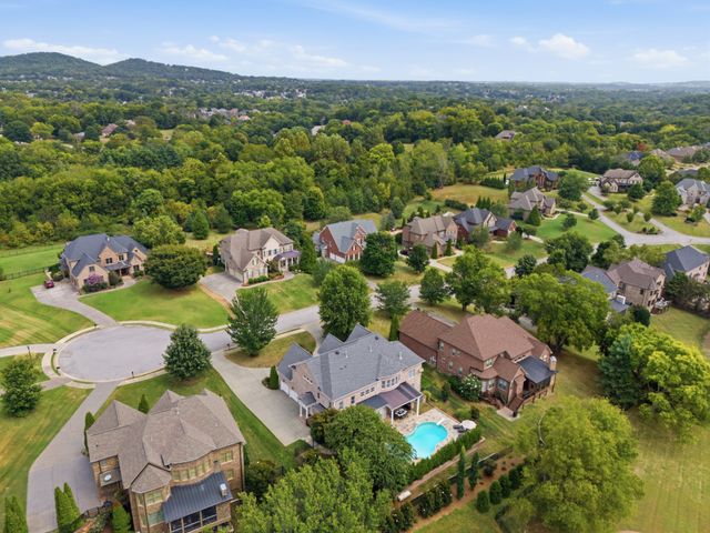 625 Calverton Ln, Brentwood, TN 37027