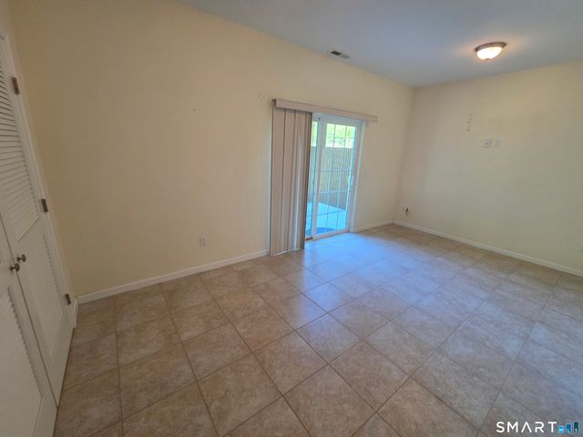 10 Oak Meadows Drive 10, Brookfield, CT 06804