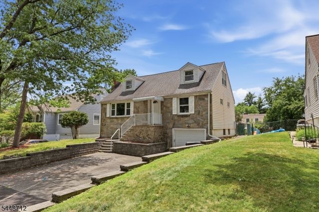 20 Sunnyside Rd, West Orange Twp., NJ 07052