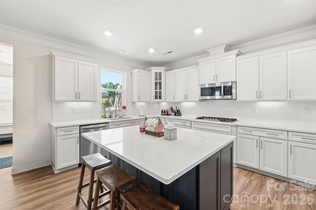 282 Bouchard Drive, Waxhaw, NC 28173