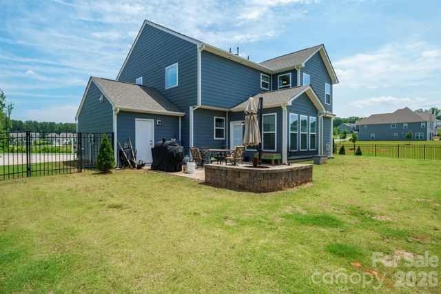 282 Bouchard Drive, Waxhaw, NC 28173