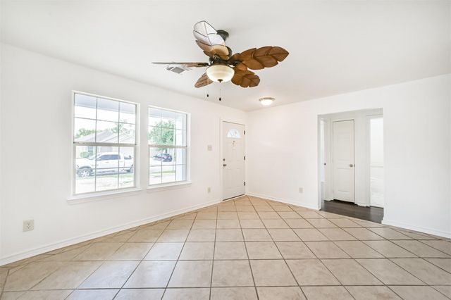 434 Fishhawk Way, Crosby, TX 77532