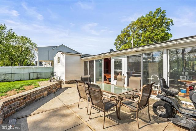 2219 LODGE FARM RD, Sparrows Point, MD 21219