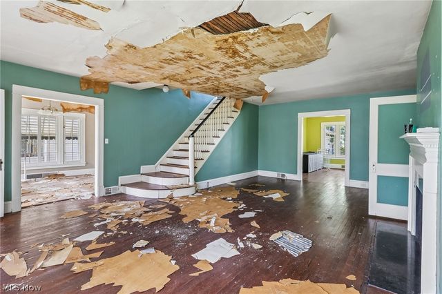 6821 Fleet Avenue, Cleveland, OH 44105