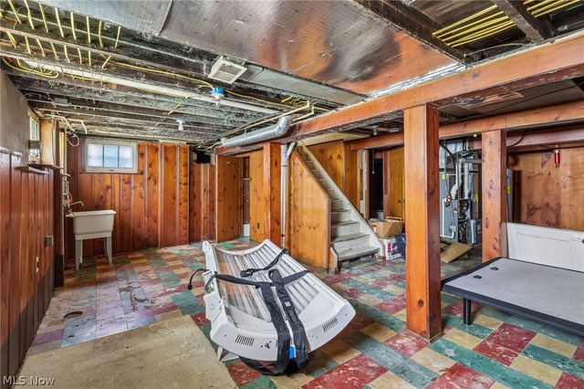 6821 Fleet Avenue, Cleveland, OH 44105