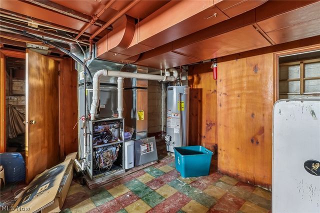 6821 Fleet Avenue, Cleveland, OH 44105