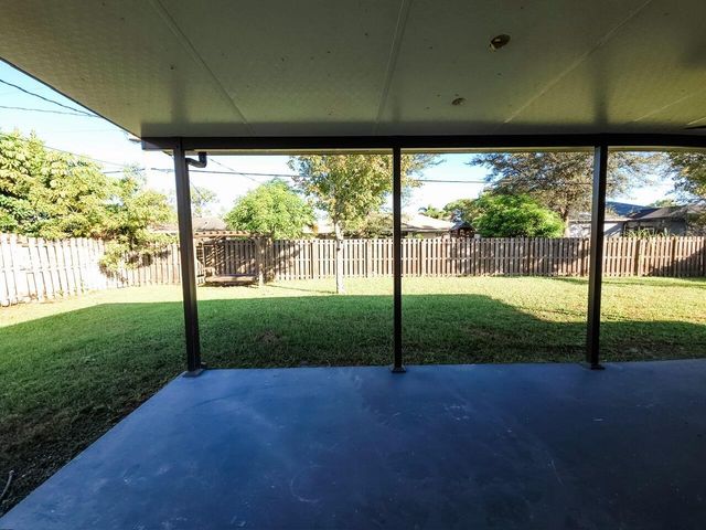 185 SW Exmore Avenue, Port St Lucie, FL 34983