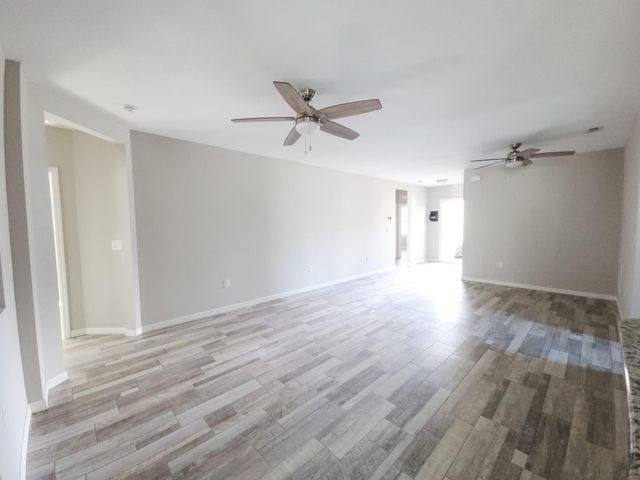 185 SW Exmore Avenue, Port St Lucie, FL 34983