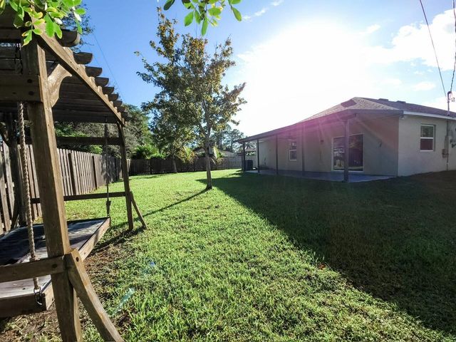 185 SW Exmore Avenue, Port St Lucie, FL 34983