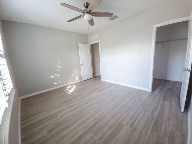 185 SW Exmore Avenue, Port St Lucie, FL 34983