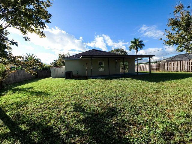 185 SW Exmore Avenue, Port St Lucie, FL 34983