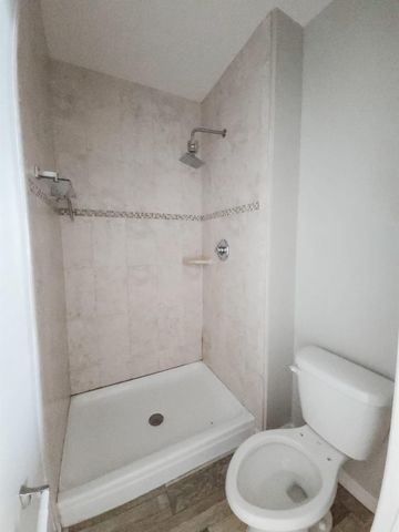 185 SW Exmore Avenue, Port St Lucie, FL 34983