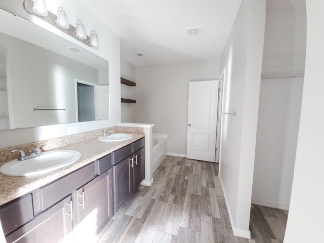 185 SW Exmore Avenue, Port St Lucie, FL 34983