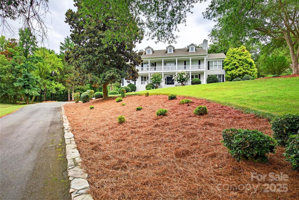 4141 Shattalon Drive, Winston Salem, NC 27106
