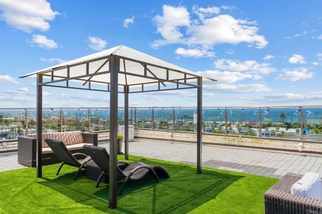 550 Seagaze Drive 19, Oceanside, CA 92054