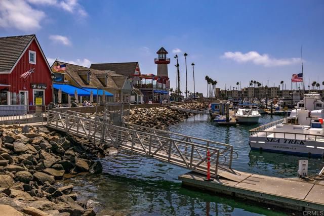 550 Seagaze Drive 19, Oceanside, CA 92054