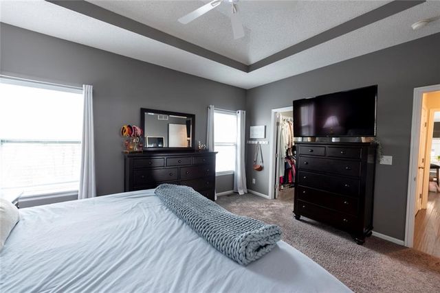 8544 N Ava Avenue, Kansas City, MO 64154