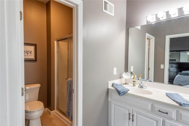 8544 N Ava Avenue, Kansas City, MO 64154