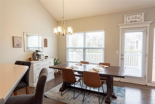 8544 N Ava Avenue, Kansas City, MO 64154