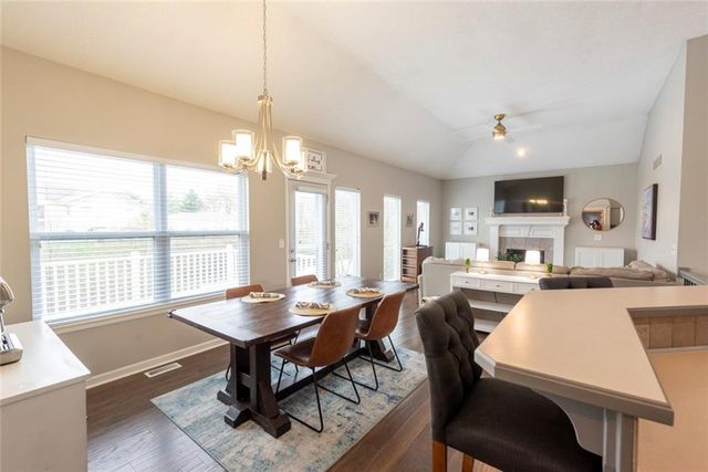 8544 N Ava Avenue, Kansas City, MO 64154