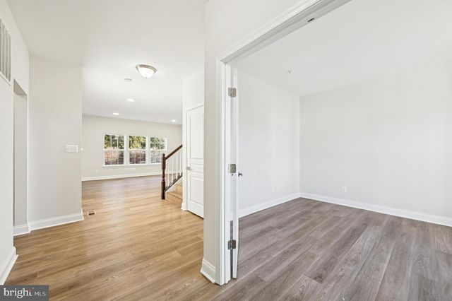 6305 WINTERS LN, Hanover, MD 21076