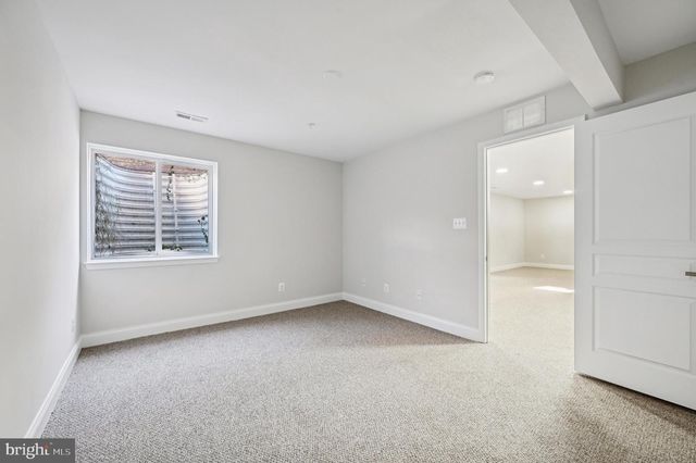 6305 WINTERS LN, Hanover, MD 21076