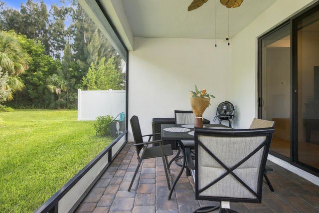 18476 Glenstone Street, Jupiter, FL 33458