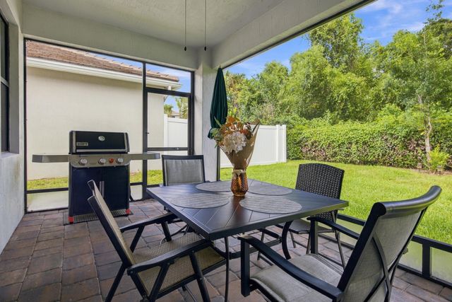 18476 Glenstone Street, Jupiter, FL 33458