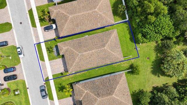 18476 Glenstone Street, Jupiter, FL 33458