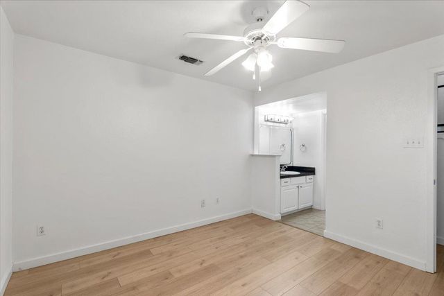 2018 W Rundberg LN 9A, Austin, TX 78758