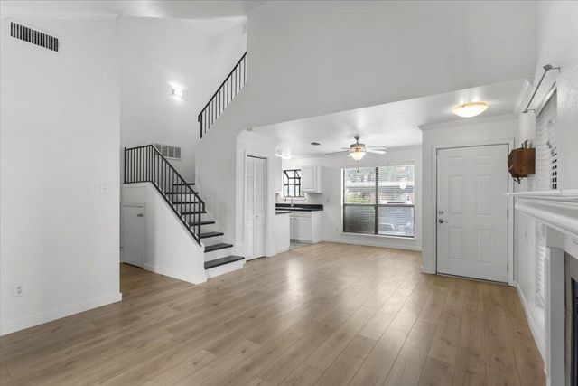 2018 W Rundberg LN 9A, Austin, TX 78758