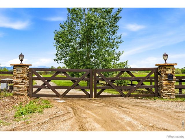 871 Bluebird Lane, Lafayette, CO 80026