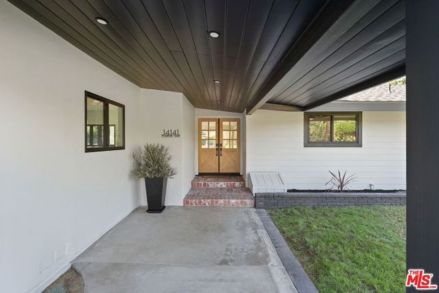14141 Clarissa Lane, Santa Ana, CA 92705
