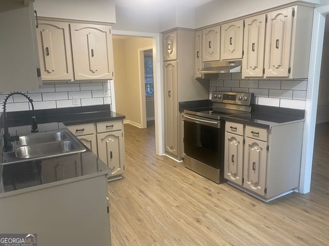 1826 Woodhollow Drive, Columbus, GA 31907