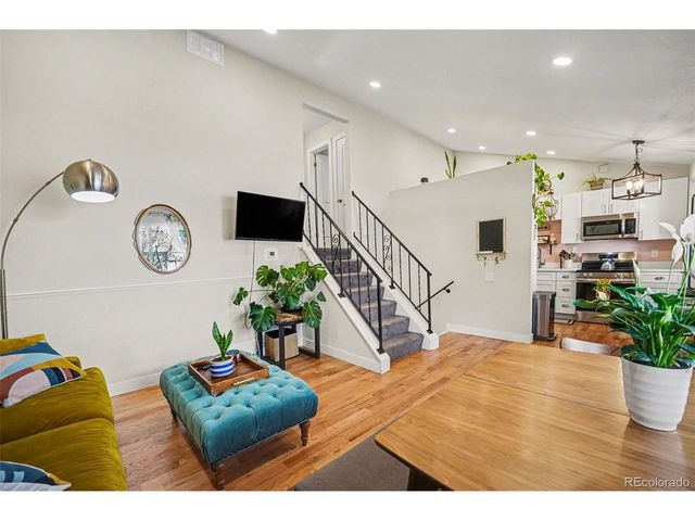 972 S Miller St, Lakewood, CO 80226