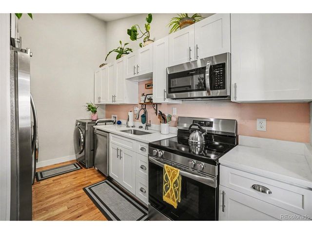 972 S Miller St, Lakewood, CO 80226