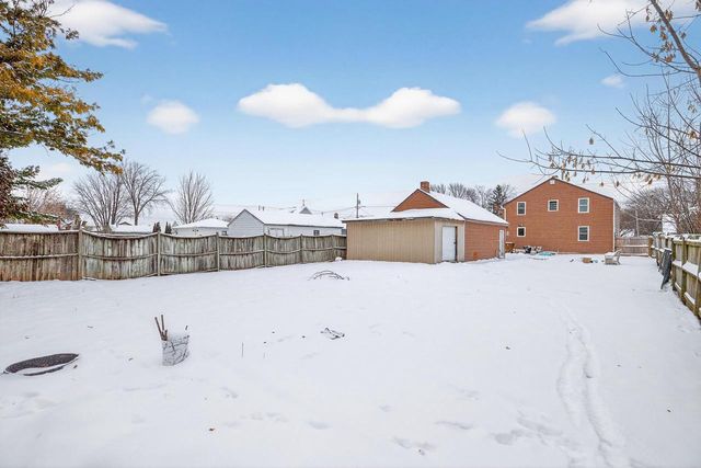 830 RACINE STREET, Menasha, WI 54952