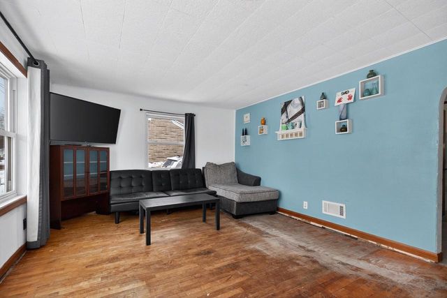 830 RACINE STREET, Menasha, WI 54952