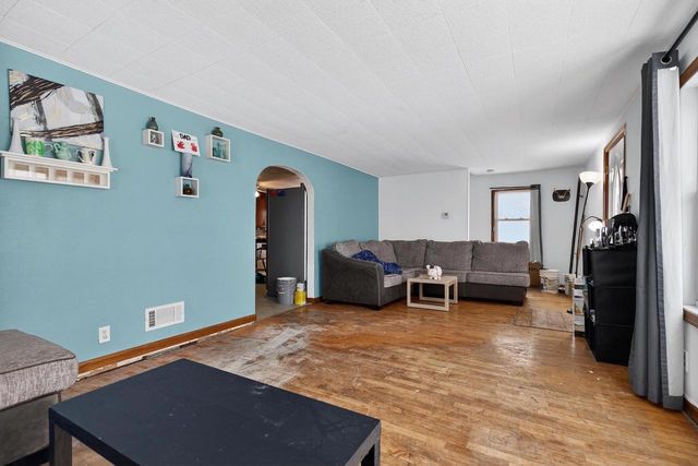 830 RACINE STREET, Menasha, WI 54952