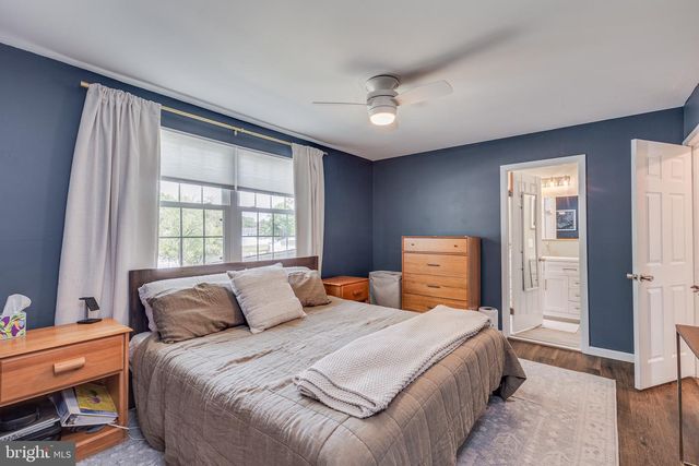 33 MARY ELLEN LN, Sicklerville, NJ 08081