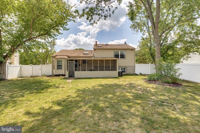 33 MARY ELLEN LN, Sicklerville, NJ 08081
