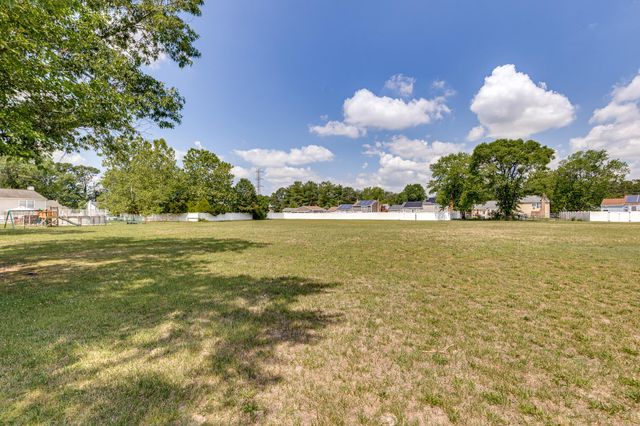 33 MARY ELLEN LN, Sicklerville, NJ 08081