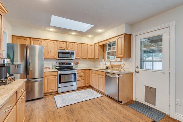33 MARY ELLEN LN, Sicklerville, NJ 08081