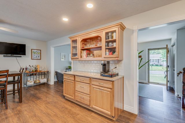 33 MARY ELLEN LN, Sicklerville, NJ 08081