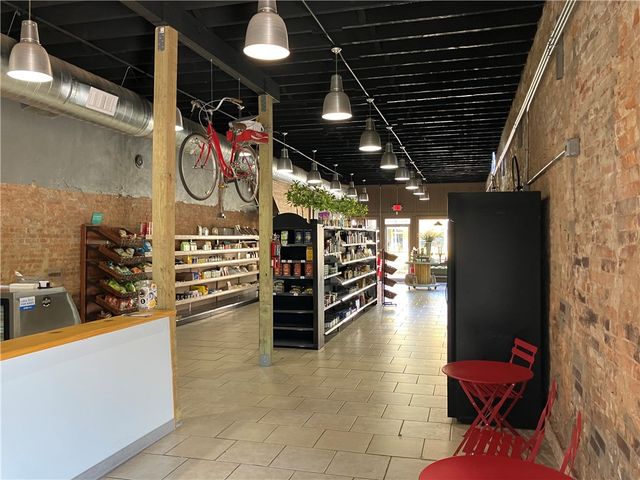 109 W Emma Avenue 1st Floor, Springdale, AR 72764