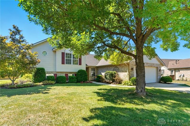 1024 Meadow Thrush Drive, Clayton, OH 45315