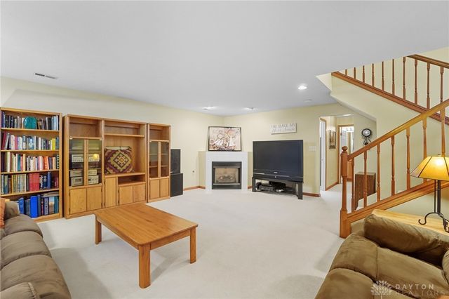 1024 Meadow Thrush Drive, Clayton, OH 45315