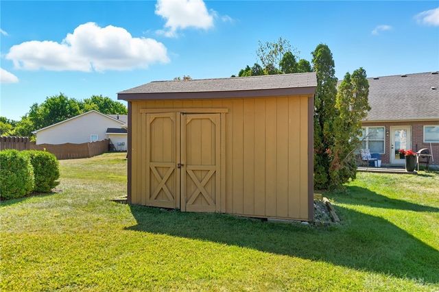 1024 Meadow Thrush Drive, Clayton, OH 45315