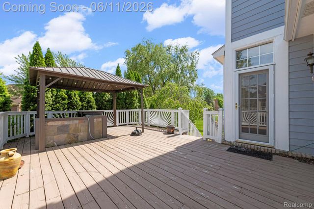 50145 Tottenham Court, Canton Charter Township, MI 48187